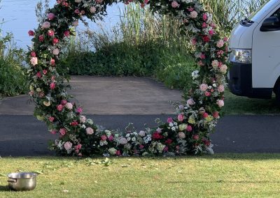Full circle flower arch