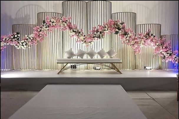pink-flower-stage-decoration pink flower stage decoration