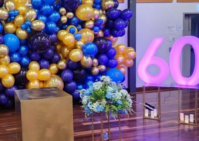 60 neon light and balloons